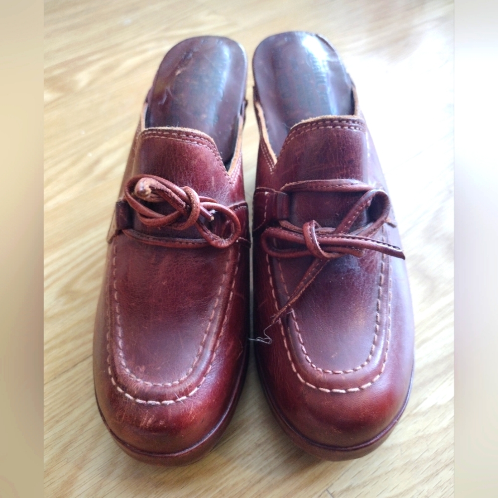 QualiCraft 1970s Vintage casualets wood & leather clogs. SZ 7